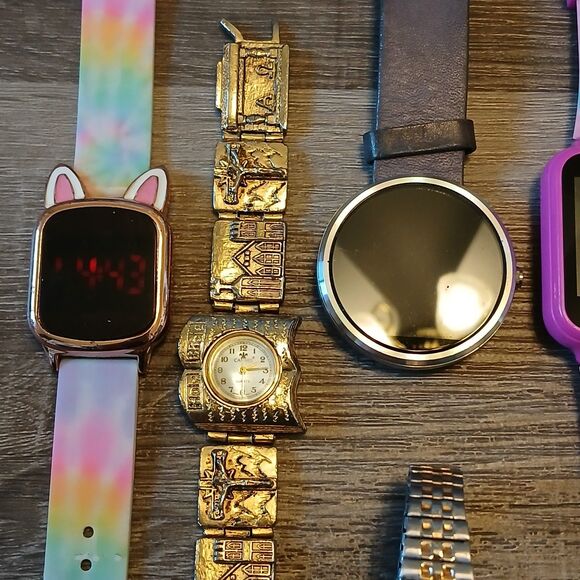 Huge Watch Lot of 25+ Mixed Brands Vintage & Modern Parts/Repair Untested-Box 41 main image 5